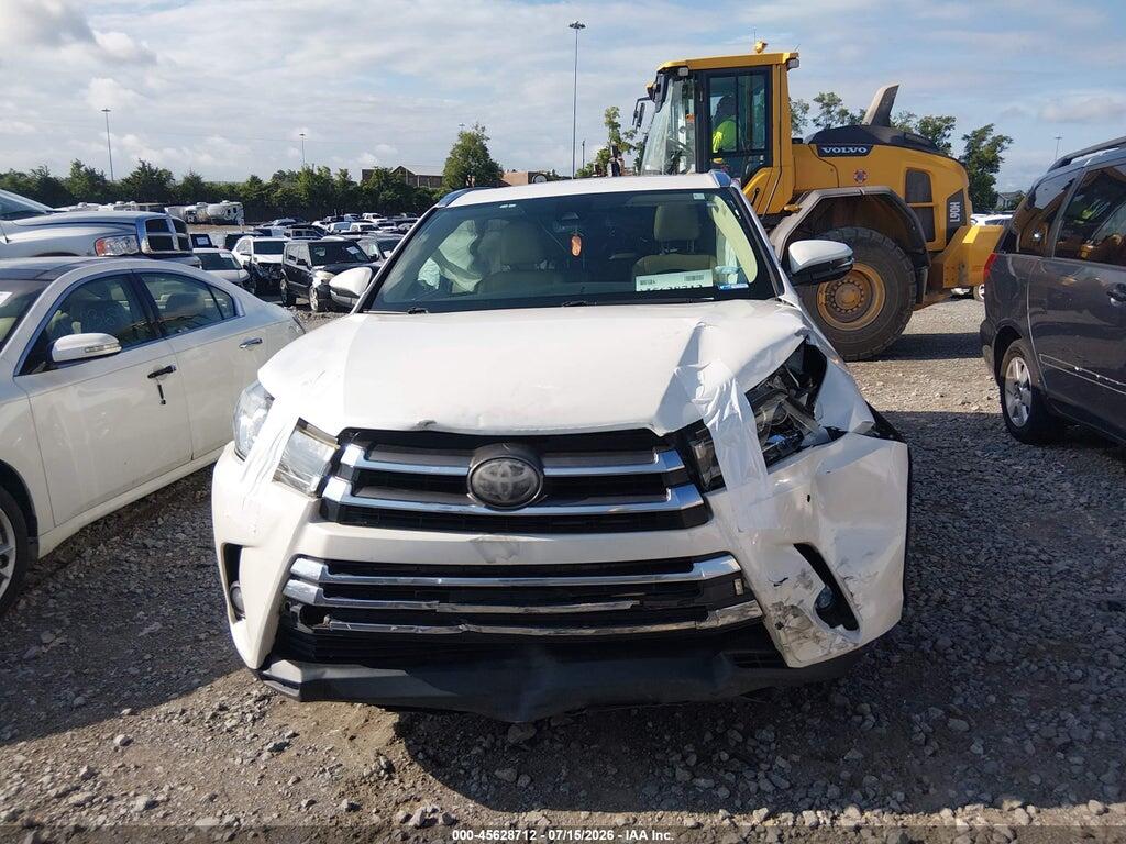 5TDDZRFH4HS410253 2017 TOYOTA HIGHLANDER photo no. 12