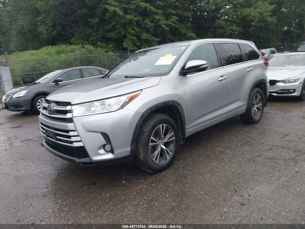 5TDBZRFH1HS402389 2017 TOYOTA HIGHLANDER photo no. 2