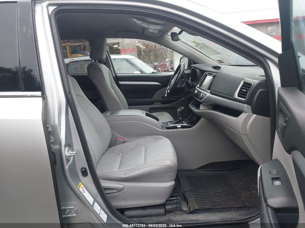 5TDBZRFH1HS402389 2017 TOYOTA HIGHLANDER photo no. 5