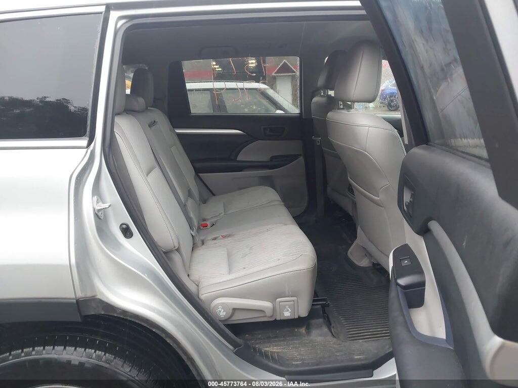 5TDBZRFH1HS402389 2017 TOYOTA HIGHLANDER photo no. 8