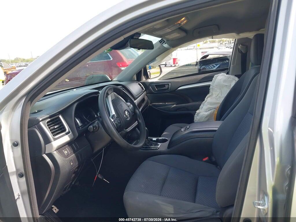 5TDZARFH8HS026537 2017 TOYOTA HIGHLANDER photo no. 5