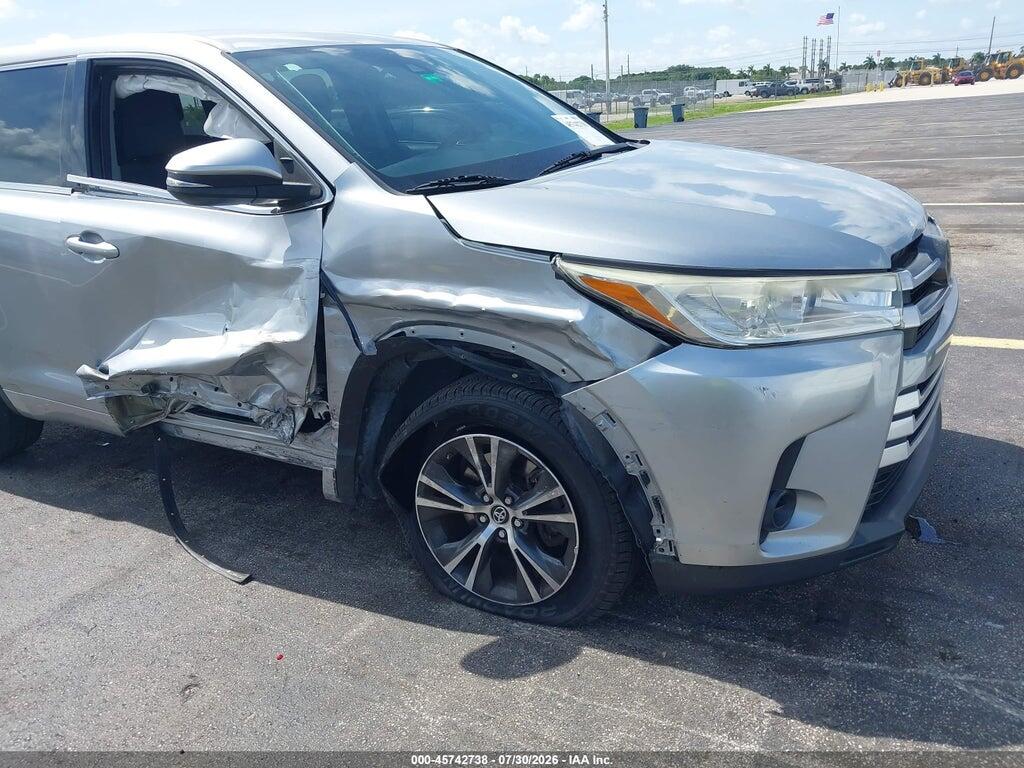 5TDZARFH8HS026537 2017 TOYOTA HIGHLANDER photo no. 6