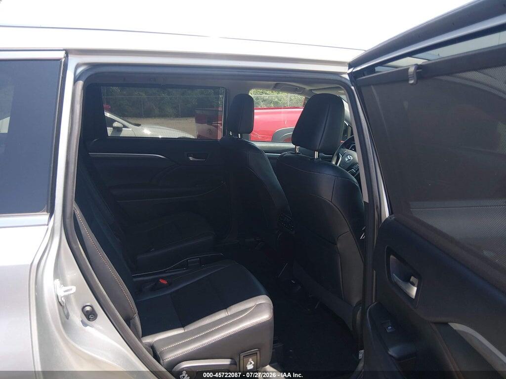 5TDDZRFH2HS435247 2017 TOYOTA HIGHLANDER photo no. 5