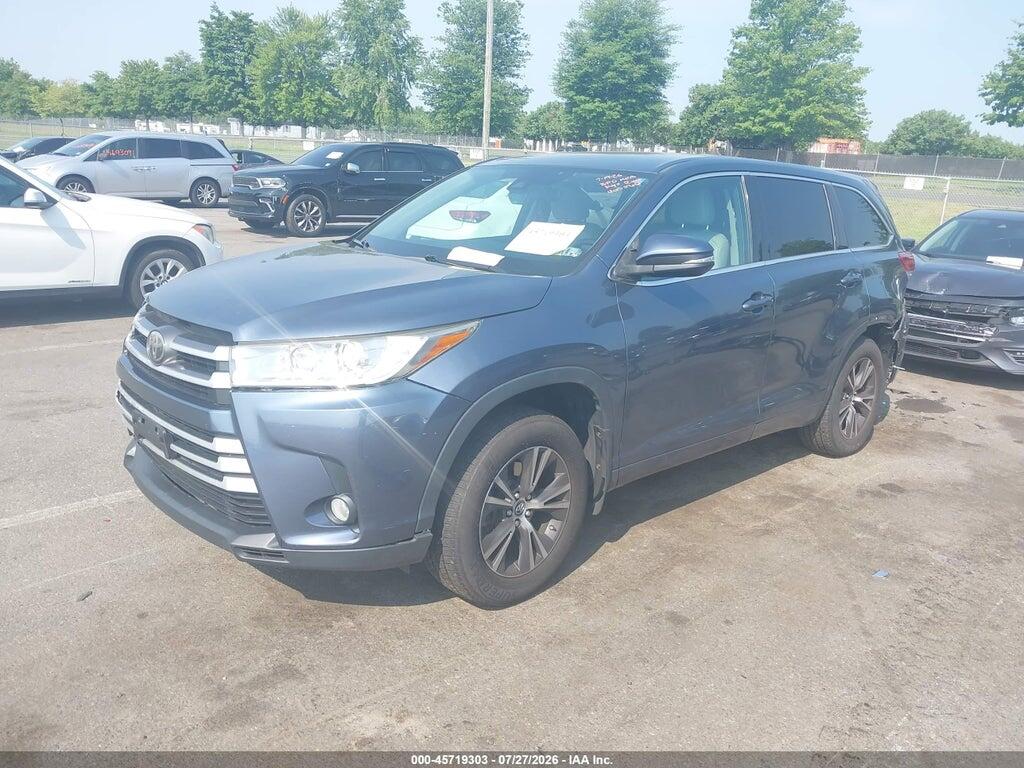 5TDBZRFH2HS403566 2017 TOYOTA HIGHLANDER photo no. 2