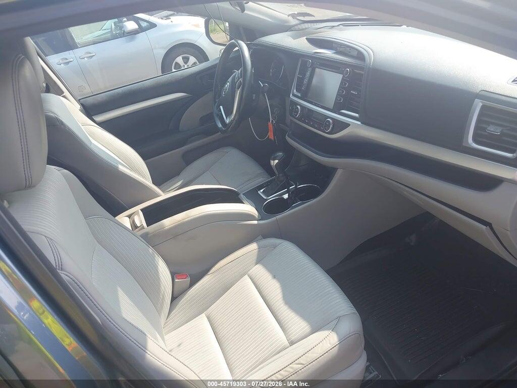 5TDBZRFH2HS403566 2017 TOYOTA HIGHLANDER photo no. 5