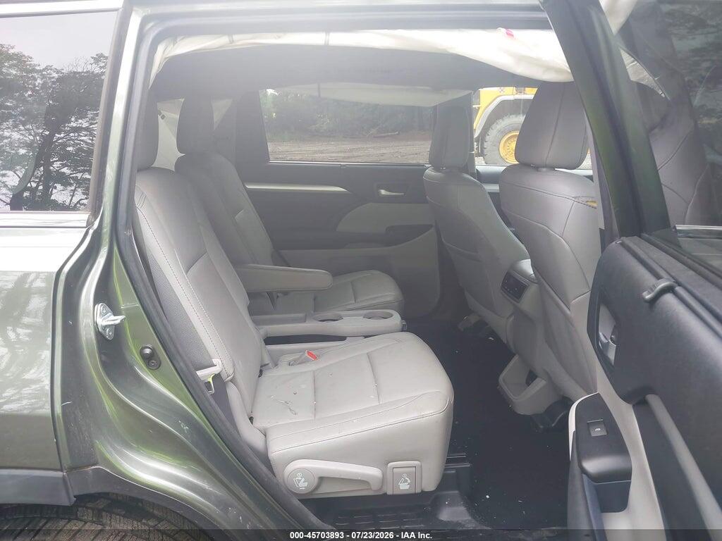 5TDKZRFH7HS208563 2017 TOYOTA HIGHLANDER photo no. 8