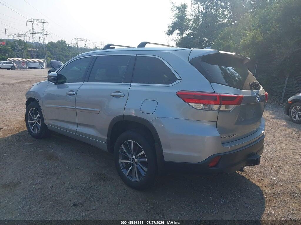5TDJZRFH8HS400490 2017 TOYOTA HIGHLANDER photo no. 3