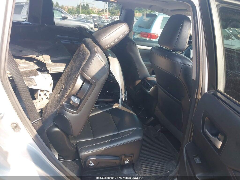 5TDJZRFH8HS400490 2017 TOYOTA HIGHLANDER photo no. 8