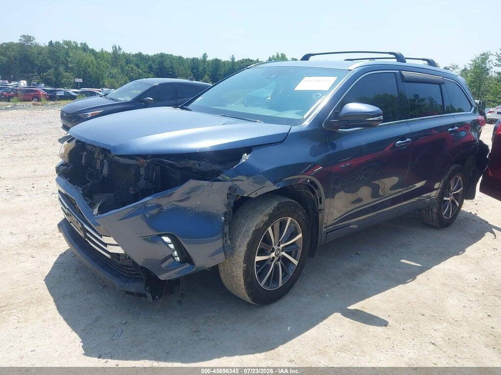 5TDJZRFH9HS449553 2017 TOYOTA HIGHLANDER photo no. 2