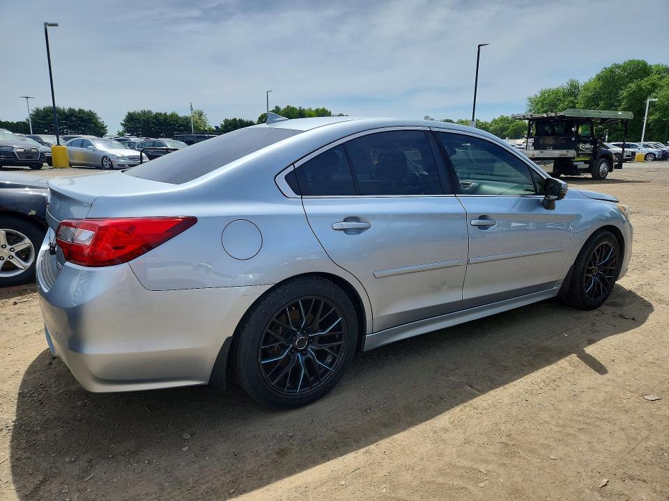 2017 SUBARU LEGACY 2.5I LIMITED — Фото 3 из 12