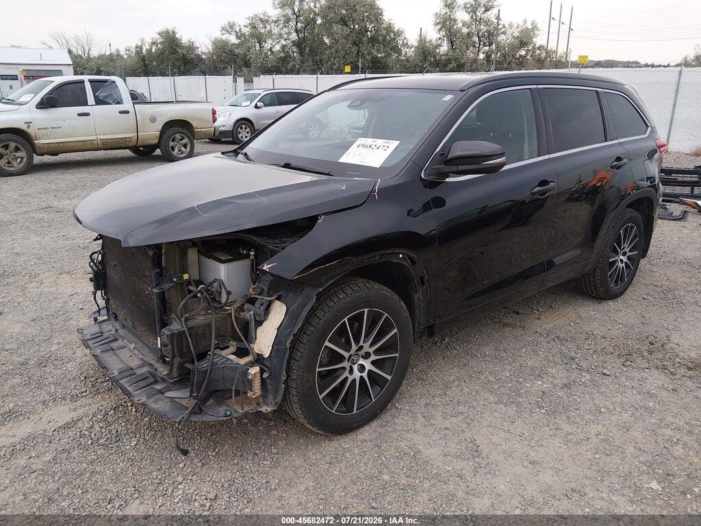 5TDJZRFH4HS407372 2017 TOYOTA HIGHLANDER photo no. 2