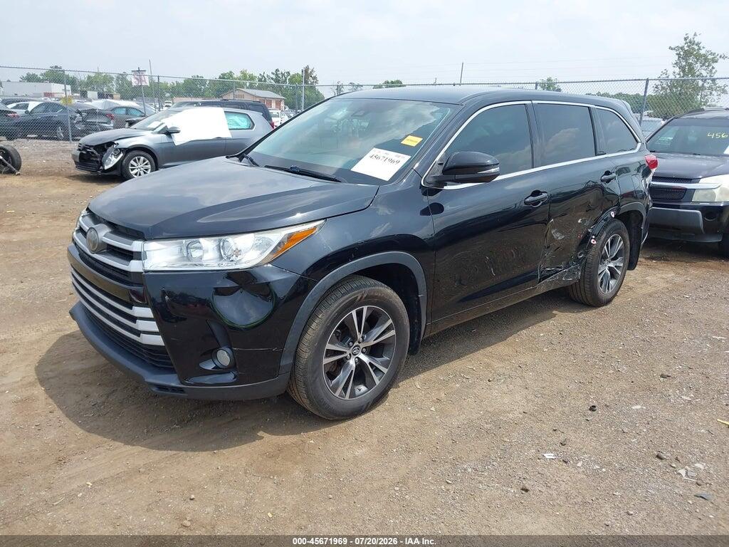 5TDBZRFH3HS427133 2017 TOYOTA HIGHLANDER photo no. 2