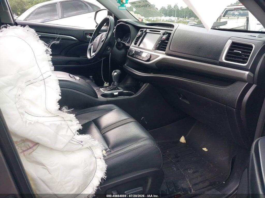 5TDKZRFH2HS508902 2017 TOYOTA HIGHLANDER photo no. 5
