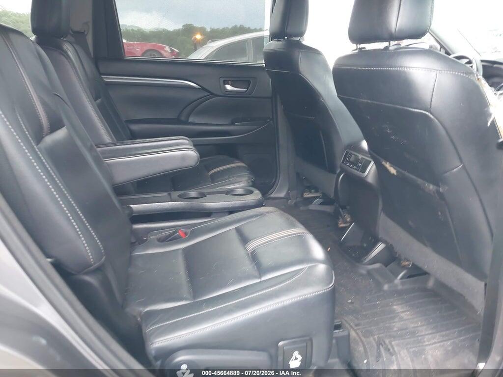 5TDKZRFH2HS508902 2017 TOYOTA HIGHLANDER photo no. 8