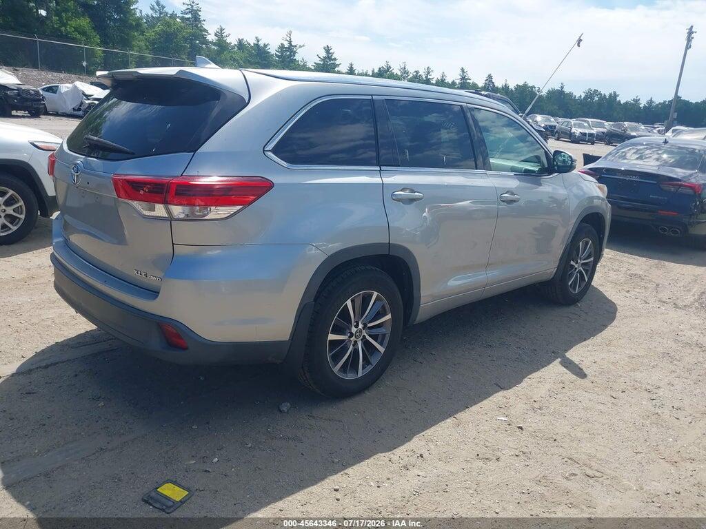 5TDJZRFH2HS444534 2017 TOYOTA HIGHLANDER photo no. 4