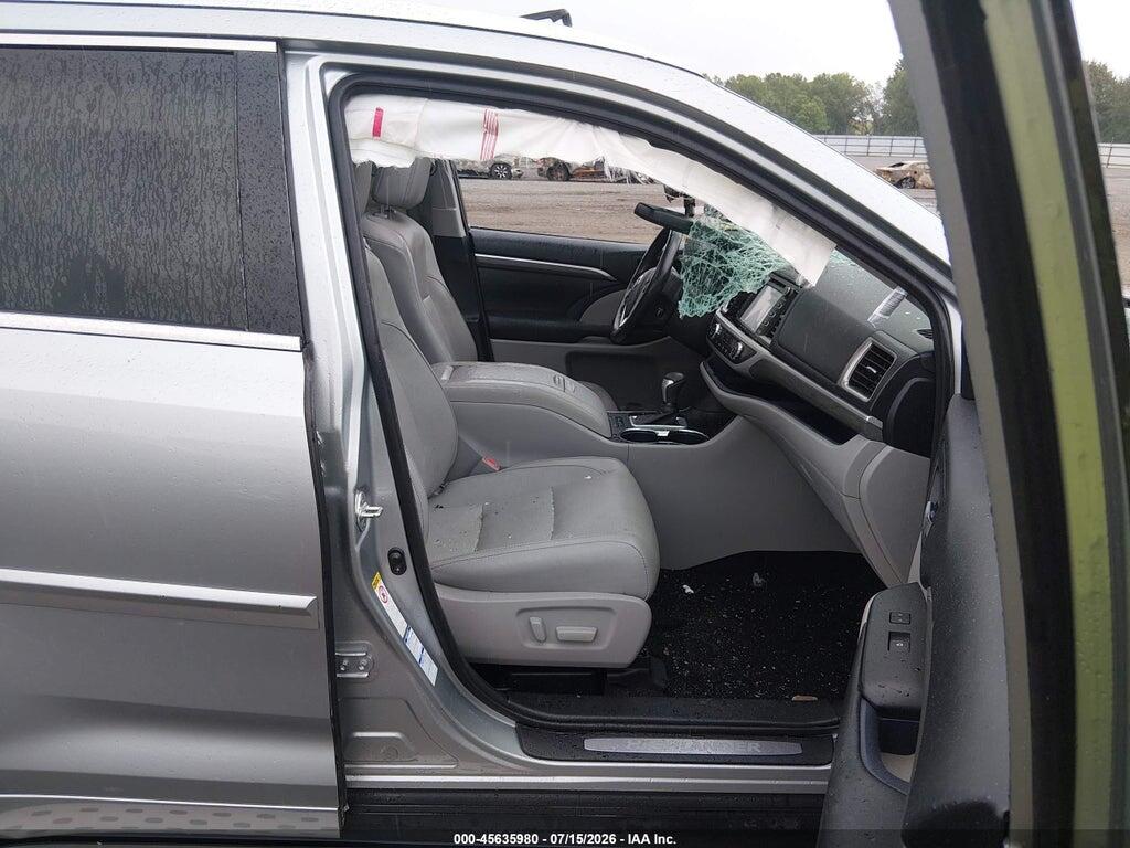 5TDDZRFH9HS456418 2017 TOYOTA HIGHLANDER photo no. 5