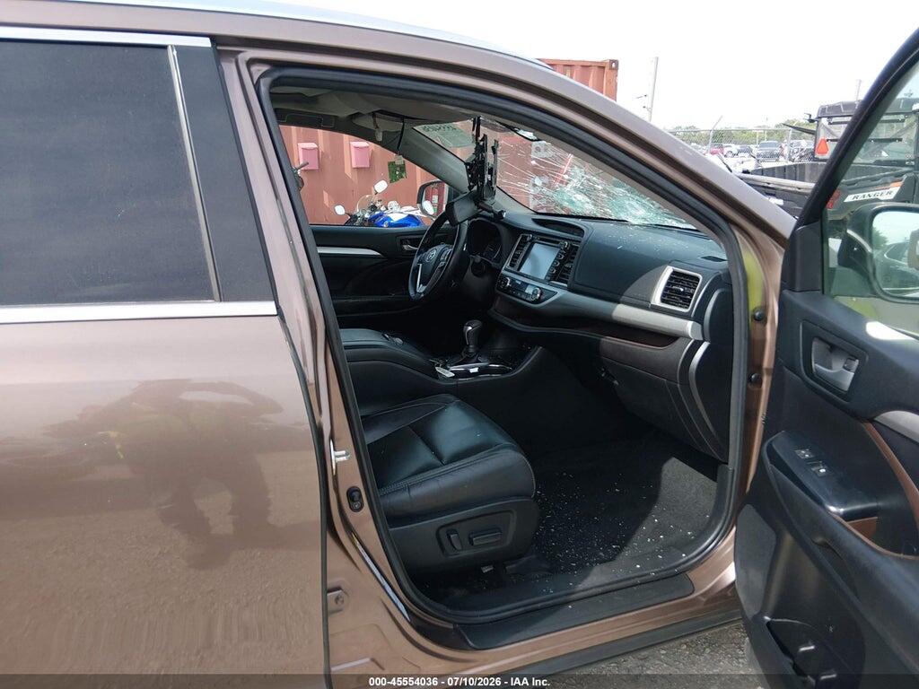 5TDJZRFH2HS443089 2017 TOYOTA HIGHLANDER photo no. 5