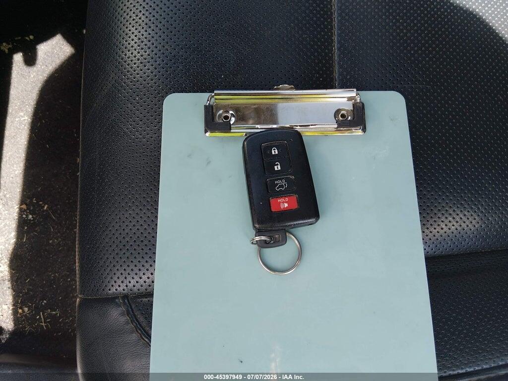 5TDDZRFH9HS377802 2017 TOYOTA HIGHLANDER photo no. 11