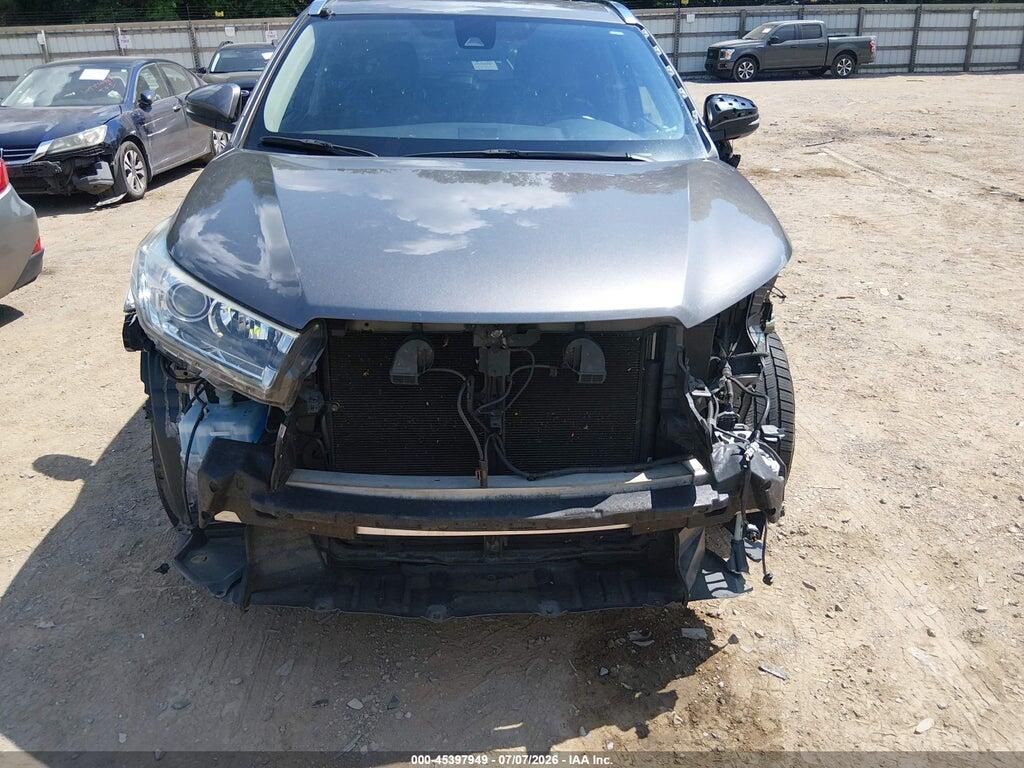 5TDDZRFH9HS377802 2017 TOYOTA HIGHLANDER photo no. 6