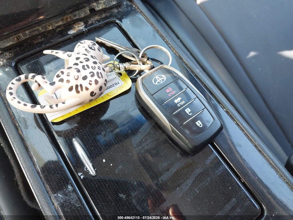 JTDBVRBD3HA001437 2017 TOYOTA MIRAI photo no. 11