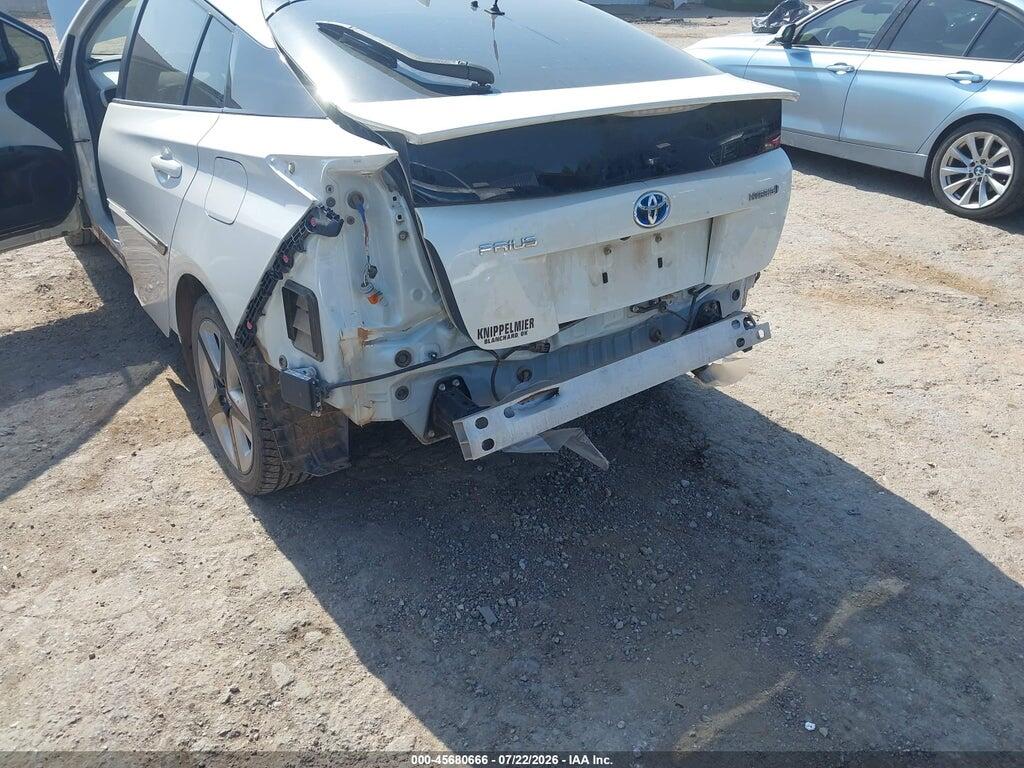 JTDKARFU2H3042880 2017 TOYOTA PRIUS photo no. 6