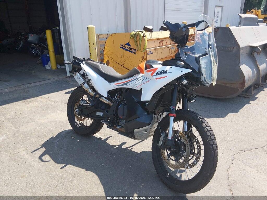 2024 KTM 790 LCETS7407RH700364