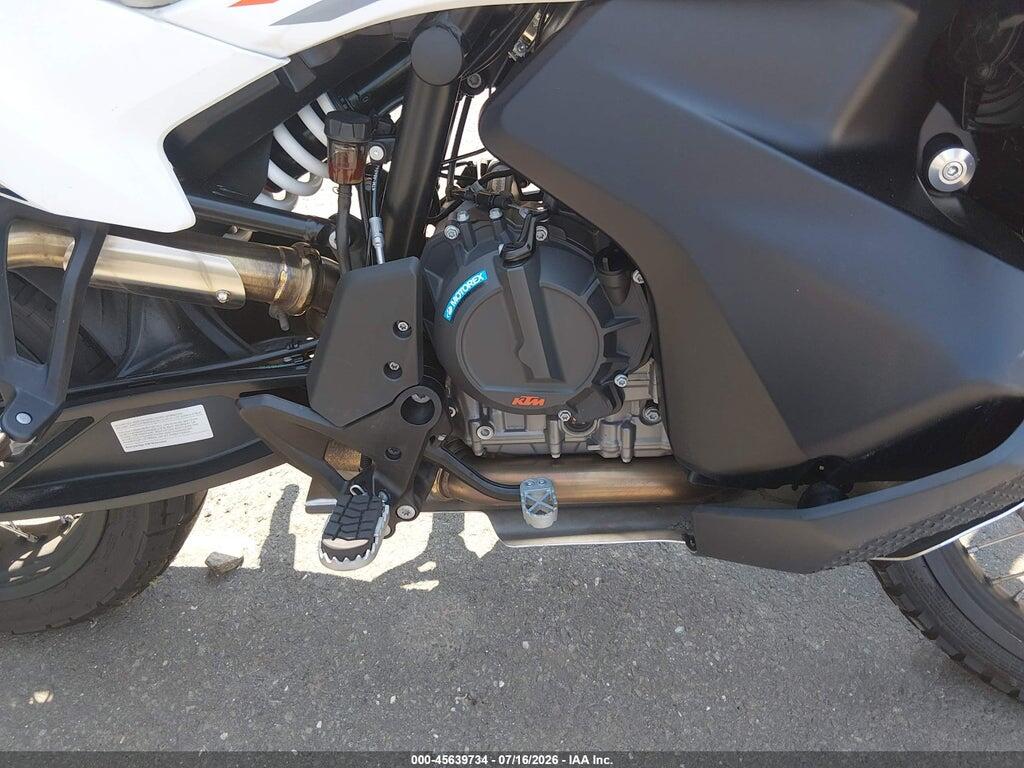 LCETS7407RH700364 2024 KTM 790 photo no. 8