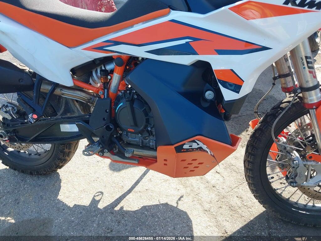 VBKTR6408RM881938 2024 KTM 890 photo no. 8