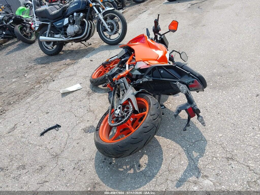 MD2JPJ405RN279701 2024 KTM 390 photo no. 3