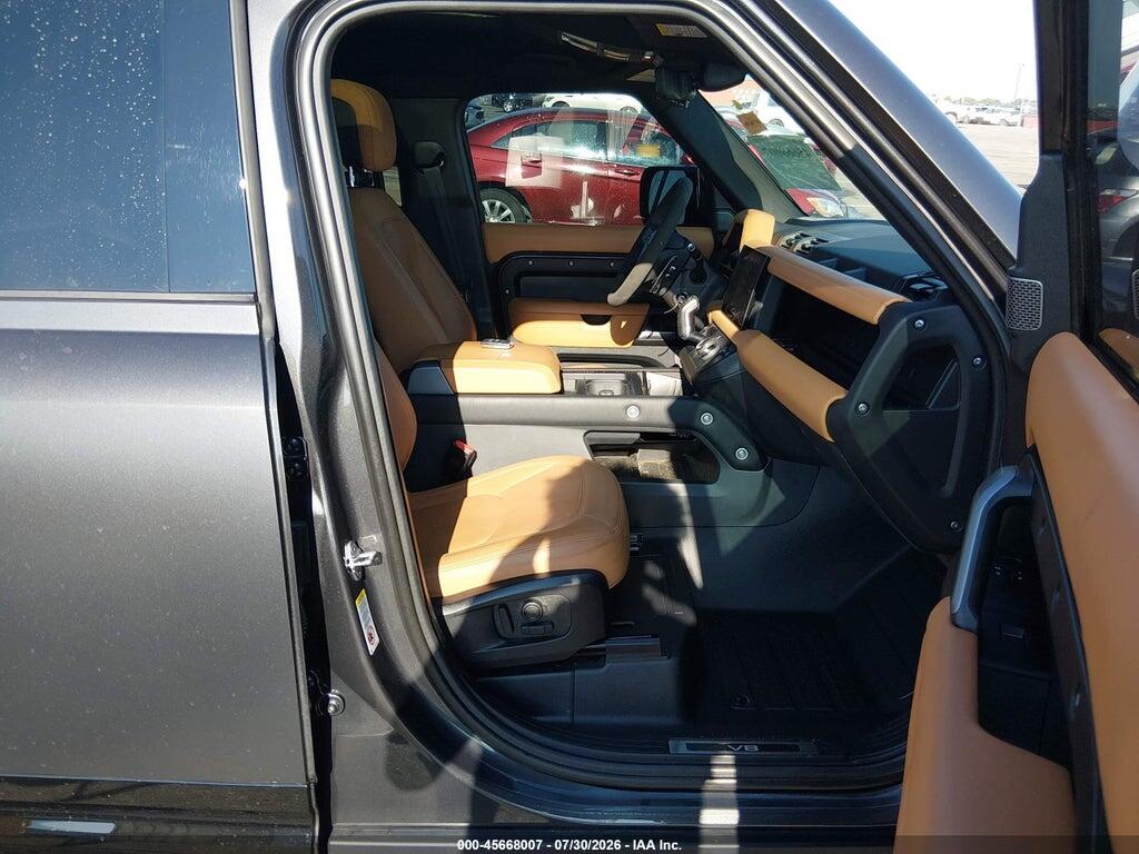 SALEWEEE0R2314652 2024 LAND ROVER DEFENDER photo no. 5