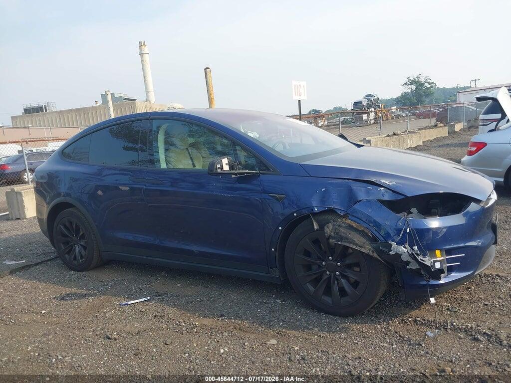 5YJXCAE23GF031499 2016 TESLA MODEL X photo no. 12