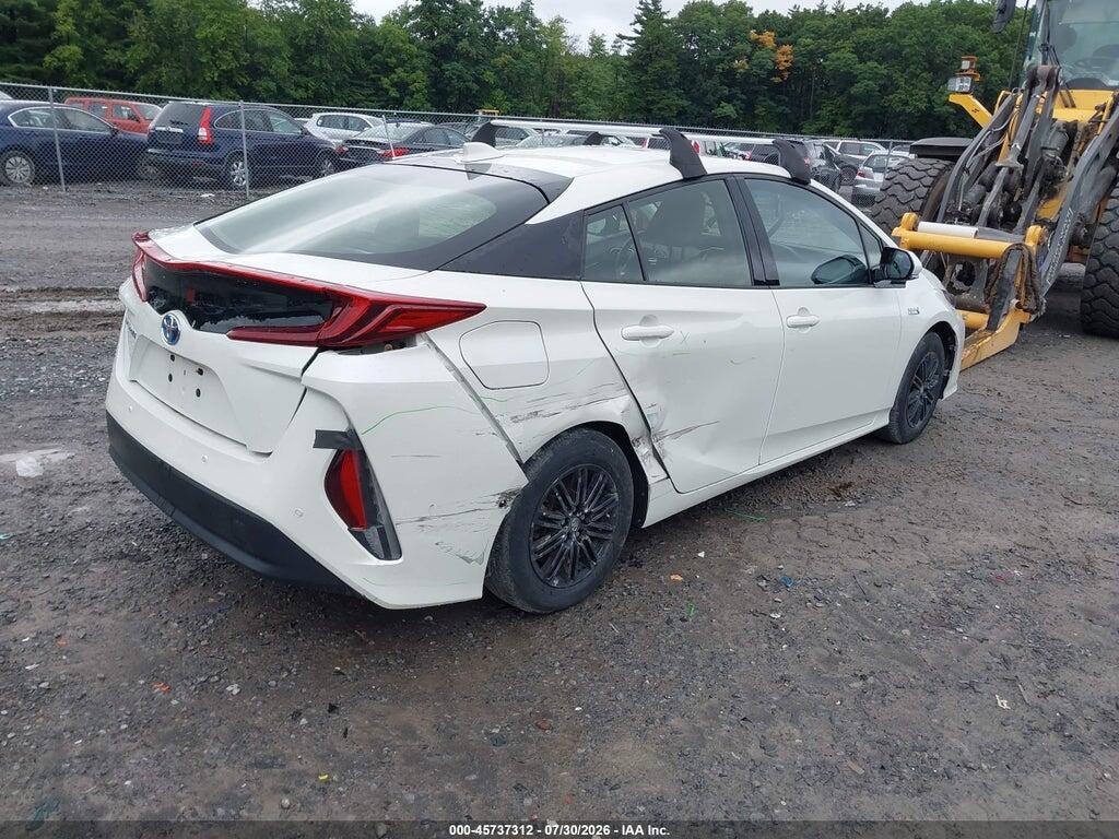 JTDKARFP5H3000973 2017 TOYOTA PRIUS PRIME photo no. 4
