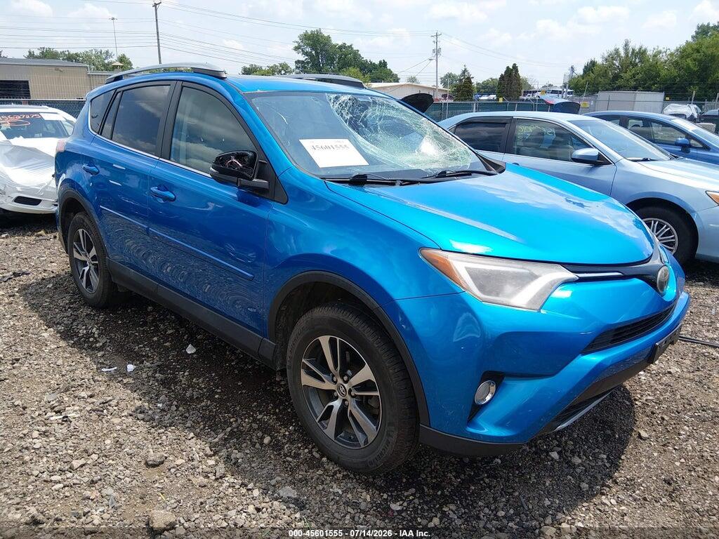 2T3RFREV2HW598811 2017 TOYOTA RAV4 photo no. 1