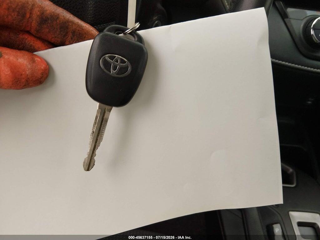 2T3RFREV8HW552884 2017 TOYOTA RAV4 photo no. 11