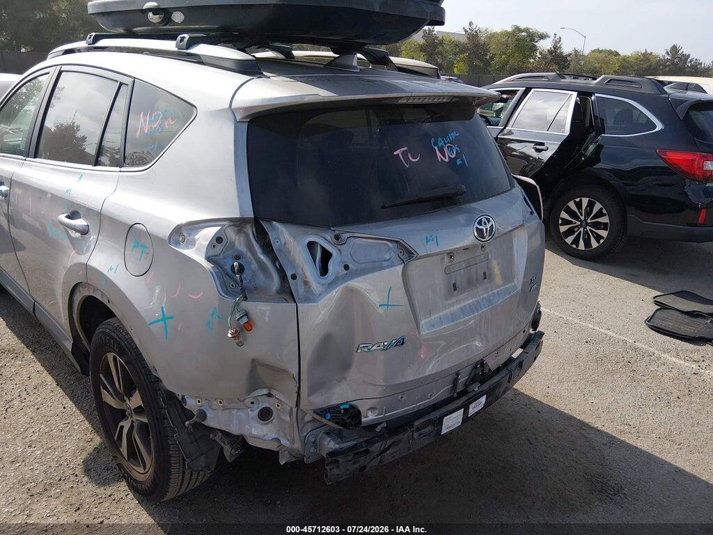 2T3RFREV9HW643260 2017 TOYOTA RAV4 photo no. 6