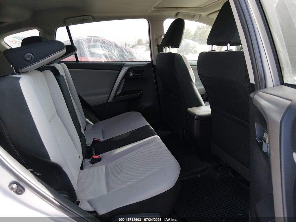 2T3RFREV9HW643260 2017 TOYOTA RAV4 photo no. 8