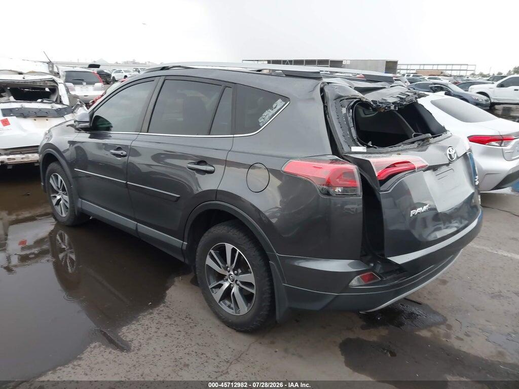 JTMRFREV3HJ155744 2017 TOYOTA RAV4 photo no. 3