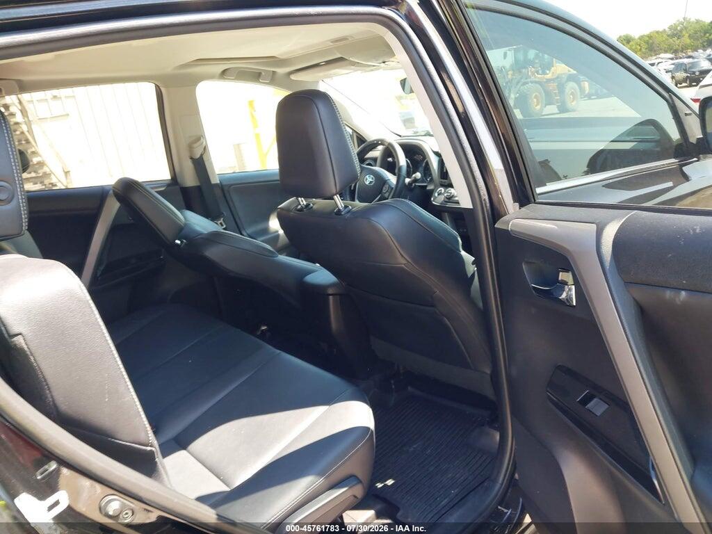 2T3DFREV1HW560836 2017 TOYOTA RAV4 photo no. 8