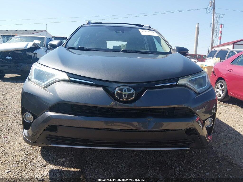 2T3RFREVXHW557004 2017 TOYOTA RAV4 photo no. 12