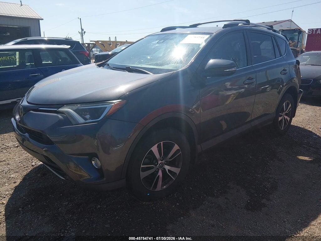 2T3RFREVXHW557004 2017 TOYOTA RAV4 photo no. 2