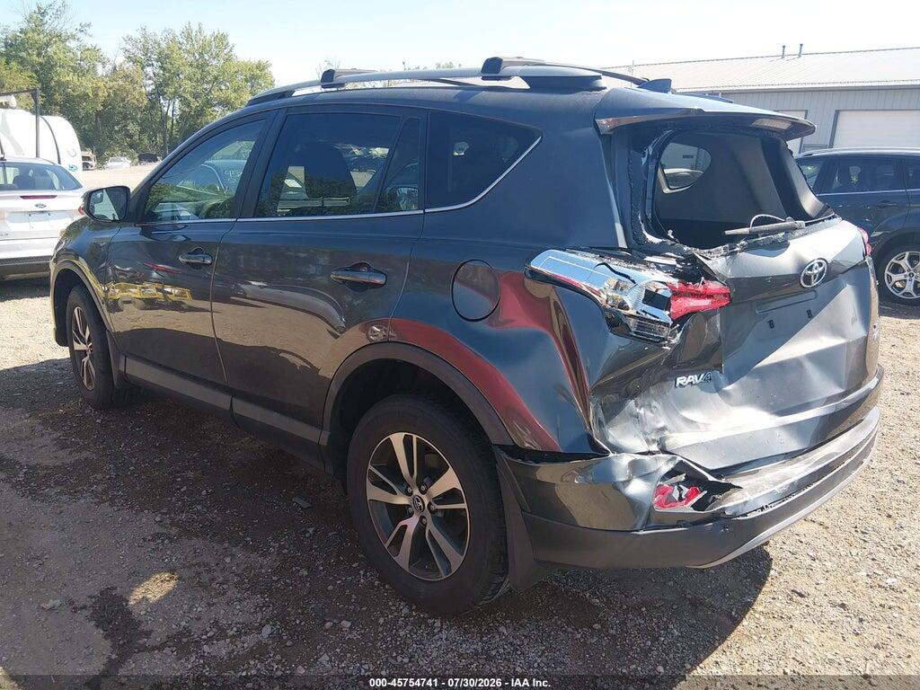 2T3RFREVXHW557004 2017 TOYOTA RAV4 photo no. 3