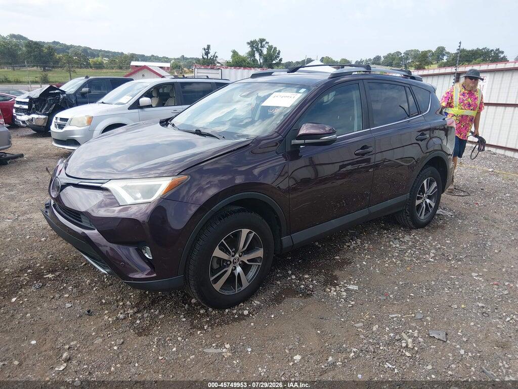 2T3WFREV5HW351639 2017 TOYOTA RAV4 photo no. 2