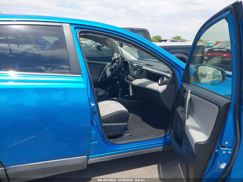 JTMWFREV0HD095052 2017 TOYOTA RAV4 photo no. 5