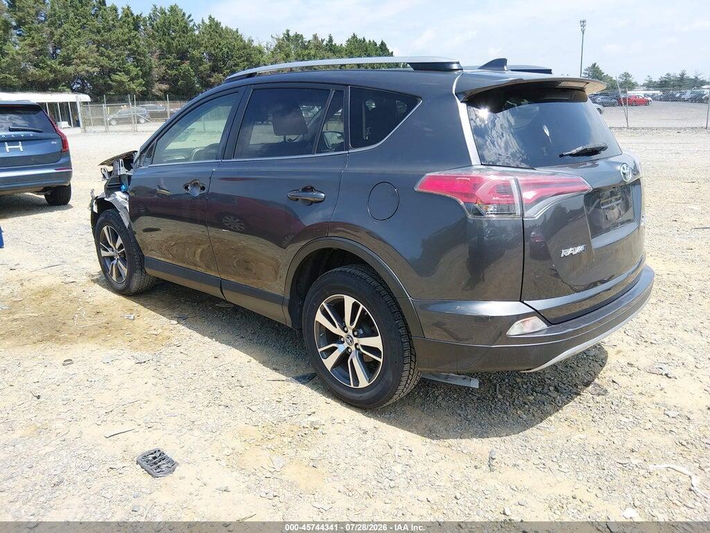 JTMRFREV4HJ126253 2017 TOYOTA RAV4 photo no. 3