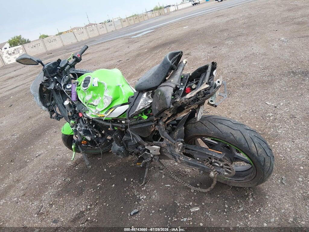 ML5EXEP1XSDAD9745 2025 KAWASAKI EX650 photo no. 3