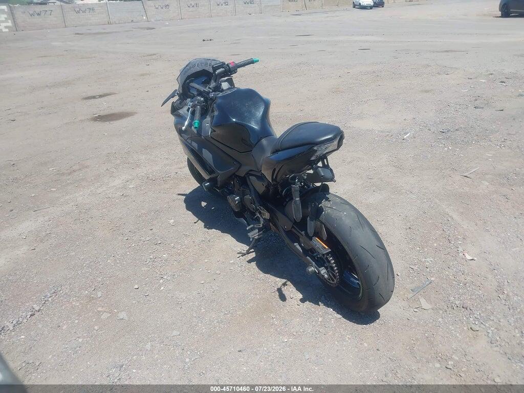 ML5EXER15SDAG3495 2025 KAWASAKI EX650 photo no. 3