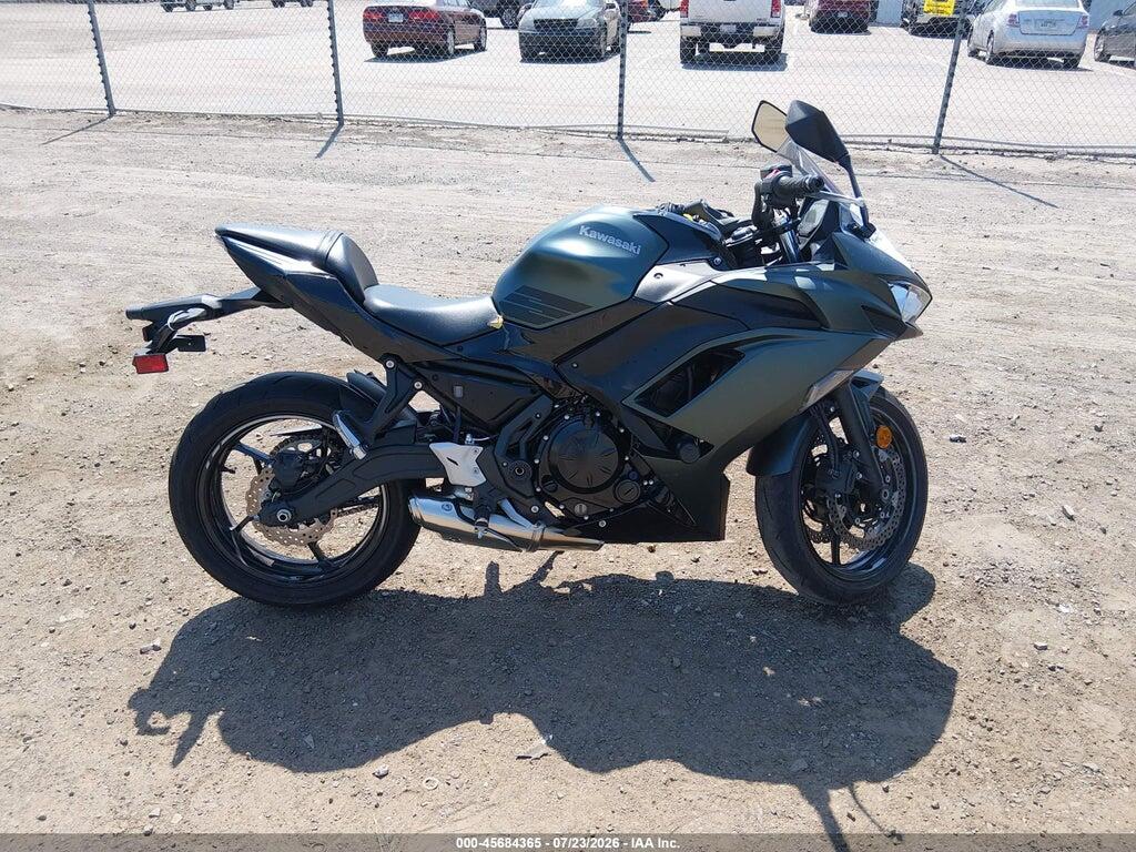 ML5EXEP13SDAF6161 2025 KAWASAKI EX650 photo no. 12
