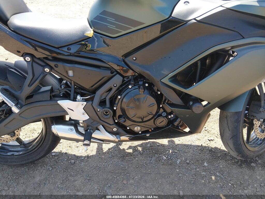 ML5EXEP13SDAF6161 2025 KAWASAKI EX650 photo no. 8