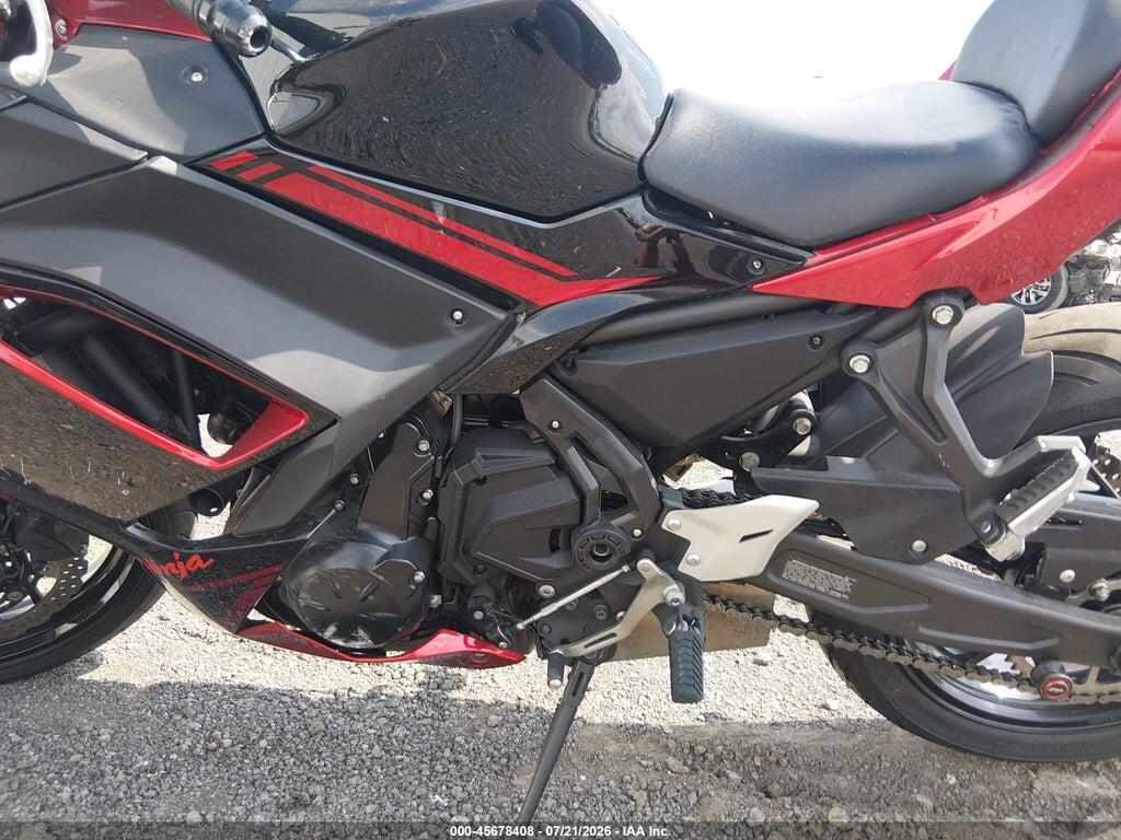 ML5EXER11SDAE2501 2025 KAWASAKI EX650 photo no. 9