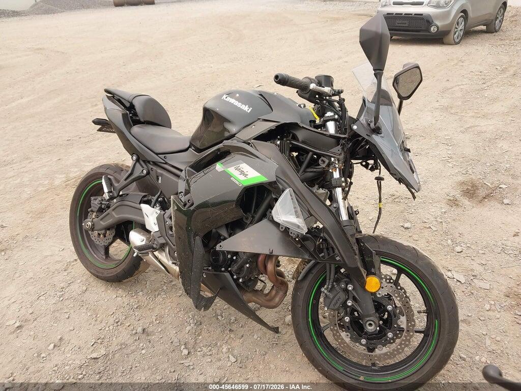 ML5EXER14SDAD9768 2025 KAWASAKI EX650 photo no. 1